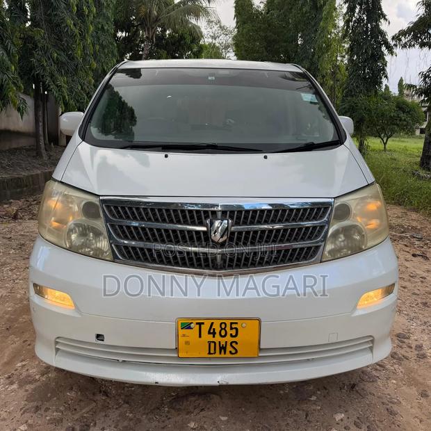 Toyota Alphard 2004 White