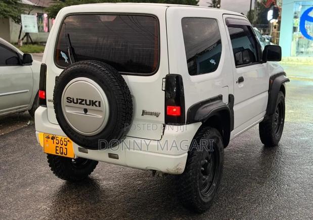Suzuki Jimny 1.3 2010 White