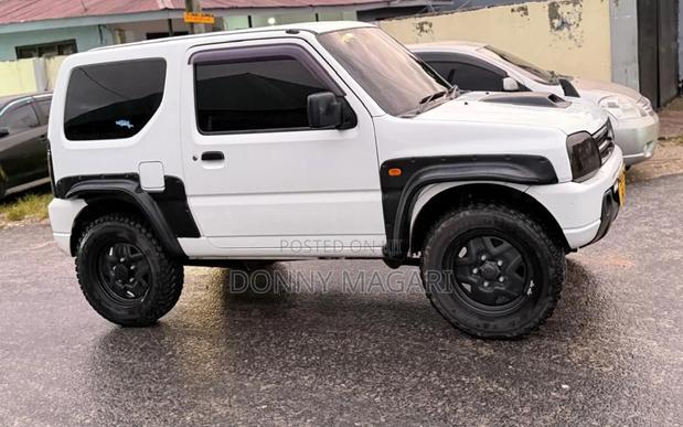 Suzuki Jimny 1.3 2010 White