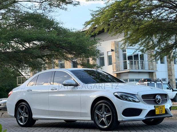 Mercedes-Benz C200 2014 White