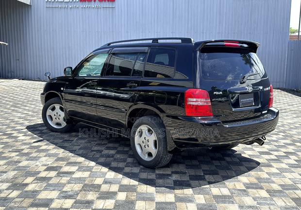 Toyota Kluger 2000 Black