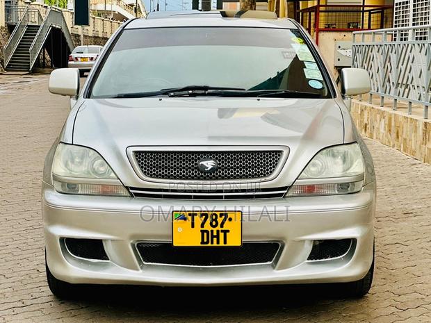 Toyota Harrier 2002 Silver