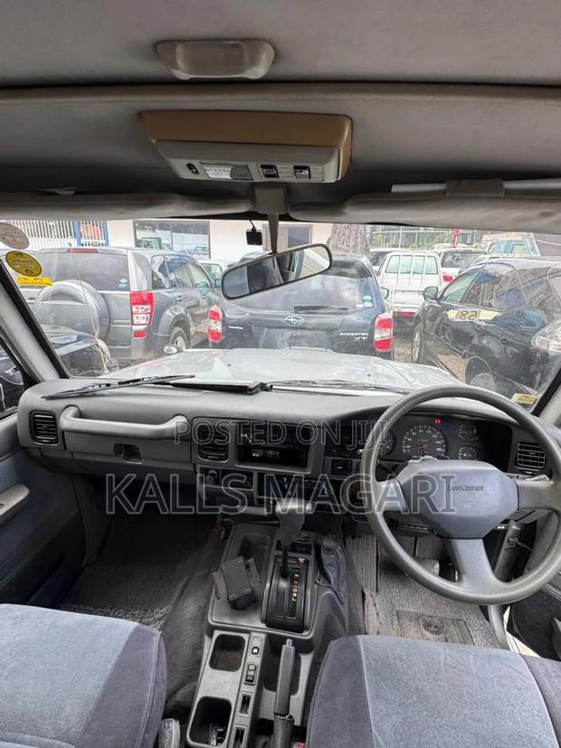 Toyota Land Cruiser Prado 2005 Gray