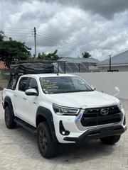 Toyota Hilux 2022 Pearl for sale