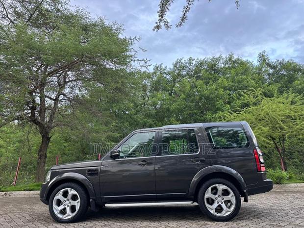 Land Rover Discovery 2016 Gray