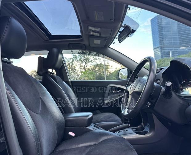 Toyota Vanguard 2010 Matt Black