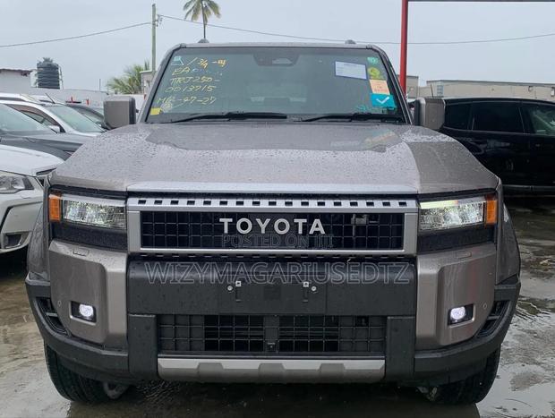 New Toyota Land Cruiser LC250 2024 Gray