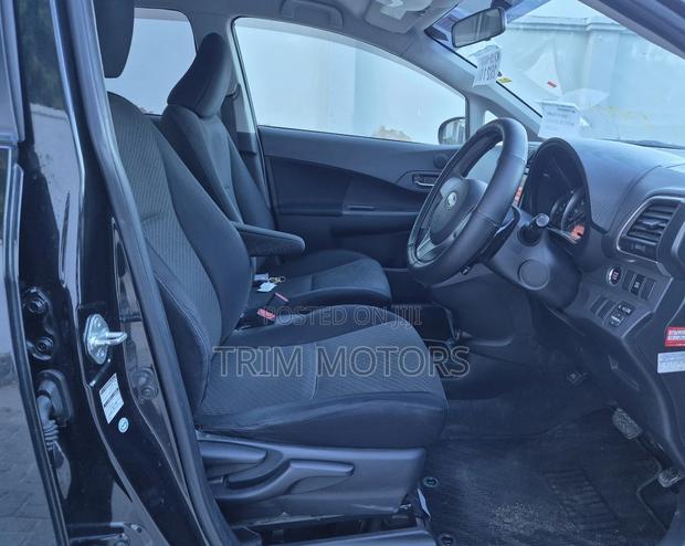 Subaru Trezia 2013 Black