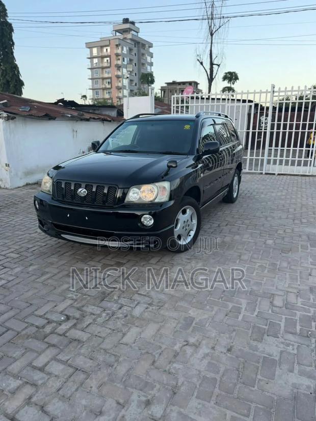 Toyota Kluger 2004 Black