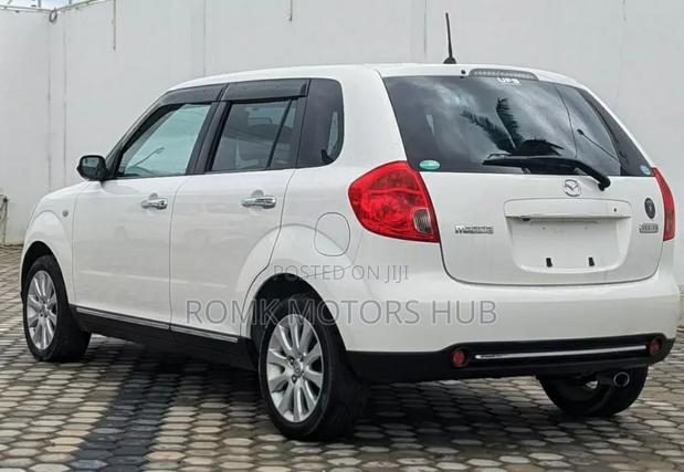 Mazda Verisa 2011 White