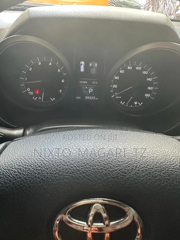 Toyota Land Cruiser Prado 2017 Black