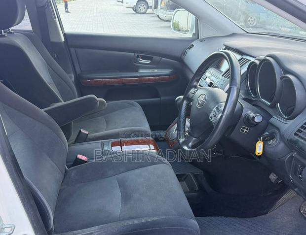 Toyota Harrier 2005 White