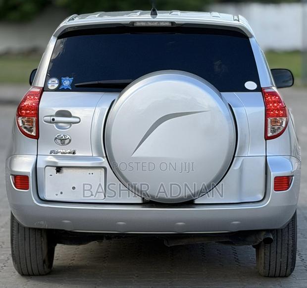Toyota RAV4 2006 Silver