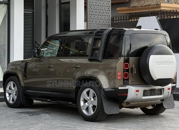 Land Rover Defender 2020 Brown