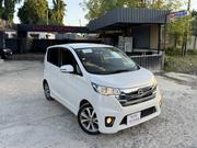 Nissan Dayz Highway Star G Turbo 2014 White for sale