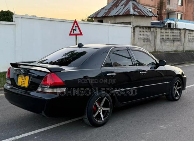 Toyota Mark II 2003 Black