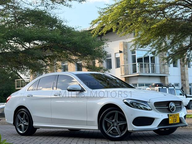 Mercedes-Benz C200 2015 White