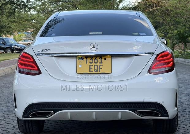 Mercedes-Benz C200 2015 White