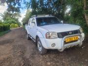 Nissan Hardbody 2004 White for sale