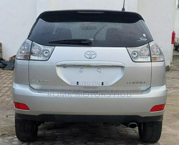 Toyota Harrier 2004 Silver
