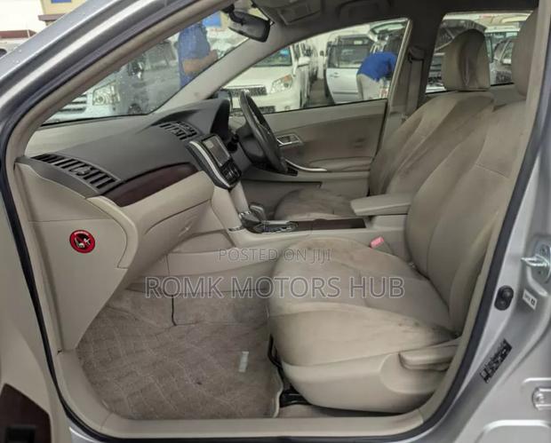 Toyota Harrier 2004 Silver