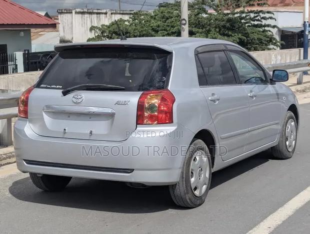 Toyota Allex 2004 Silver