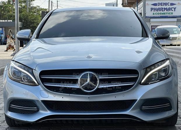 Mercedes-Benz C200 2015 Silver
