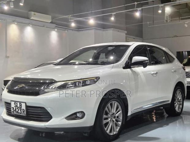 Toyota Harrier 2.0 2015 White