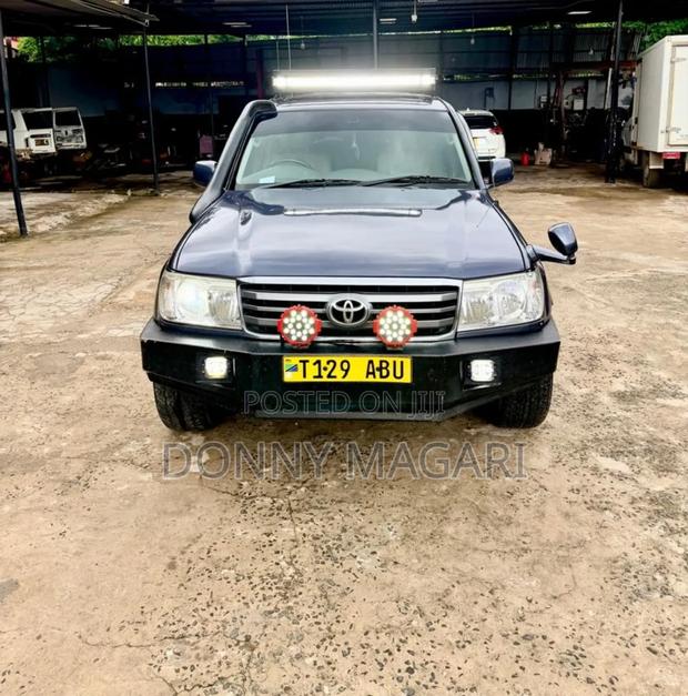 Toyota Land Cruiser 2006 Blue