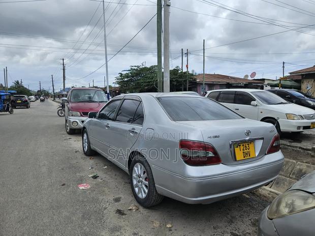 Toyota Brevis 2005 Silver
