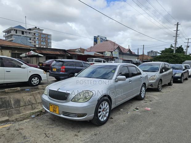 Toyota Brevis 2005 Silver