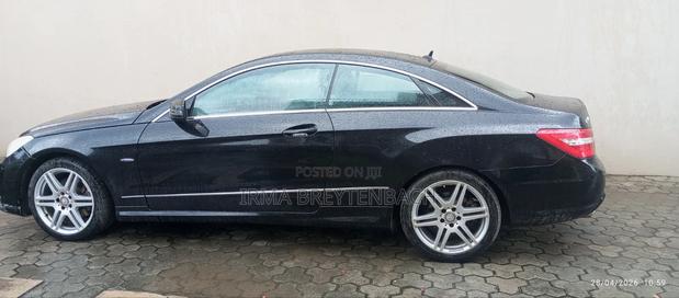 Mercedes-Benz E350 2016 Black