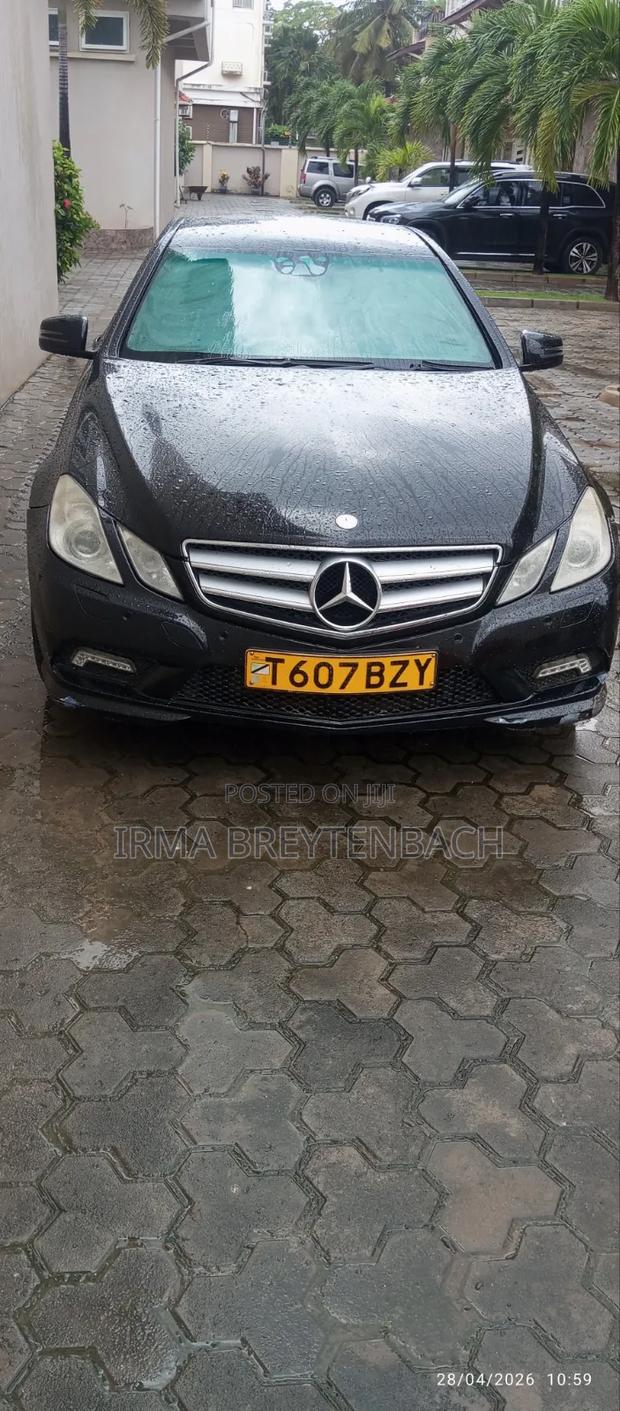 Mercedes-Benz E350 2016 Black
