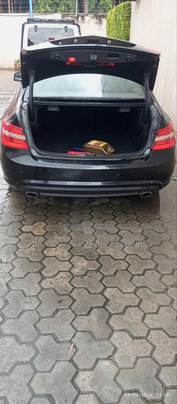 Mercedes-Benz E350 2016 Black