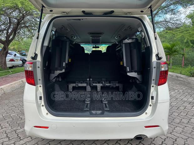 Toyota Alphard 2010 White