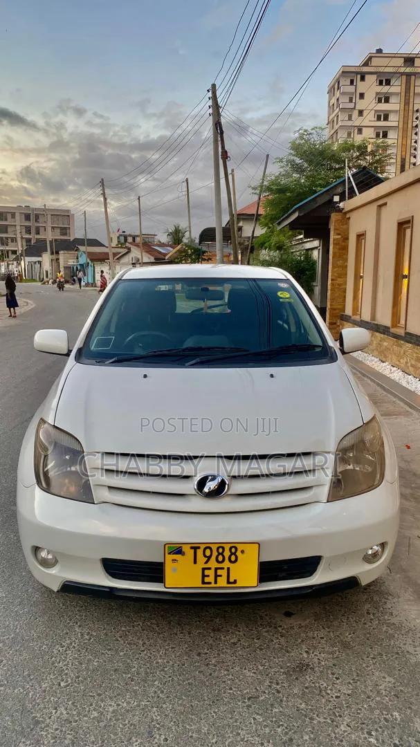 Toyota IST 2005 Pearl