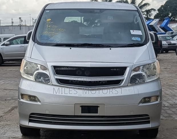 Toyota Alphard 2003 Silver