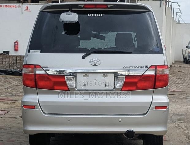 Toyota Alphard 2003 Silver