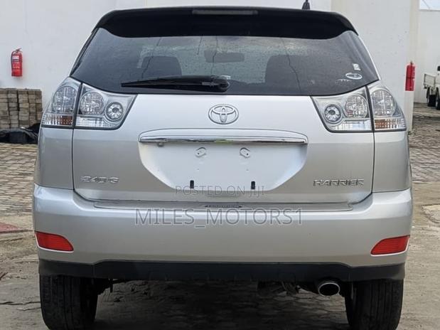 Toyota Harrier 2006 Silver