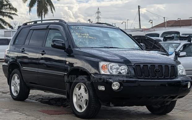 Toyota Kluger 2002 Black