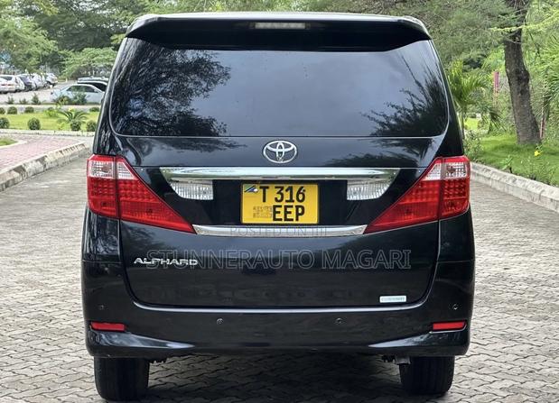 Toyota Alphard 2010 Black
