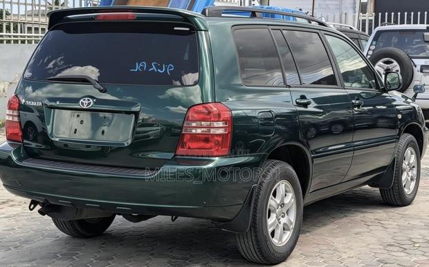 Toyota Kluger 2005 Green