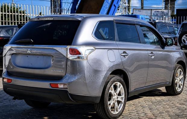 Mitsubishi Outlander PHEV 2020 Gray