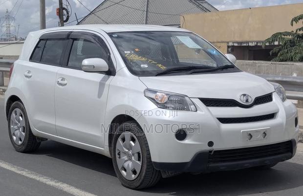 Toyota IST 2008 White
