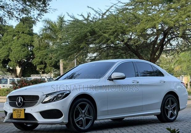 Mercedes-Benz C-Class C 200 (S205) 2015 White