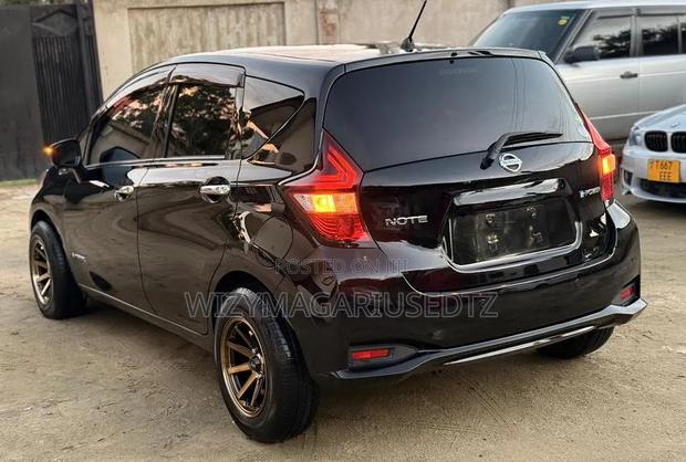 Nissan Note 2017 Matt Black