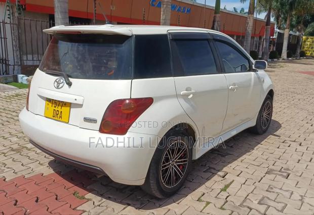 Toyota IST 2004 White