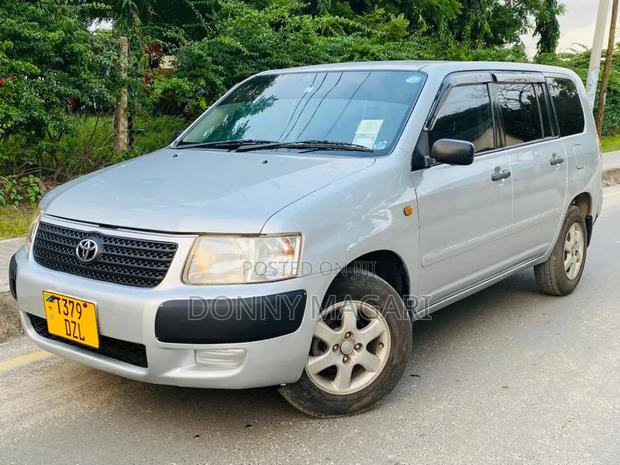 Toyota Probox 2005 Silver