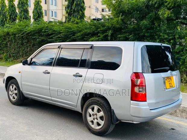 Toyota Probox 2005 Silver