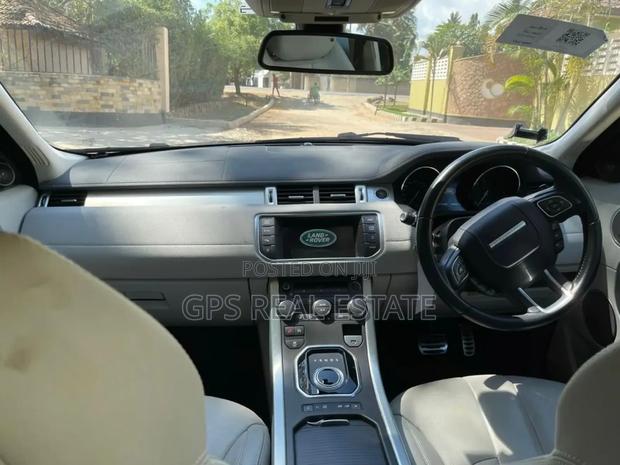 Land Rover Range Rover 2015 White